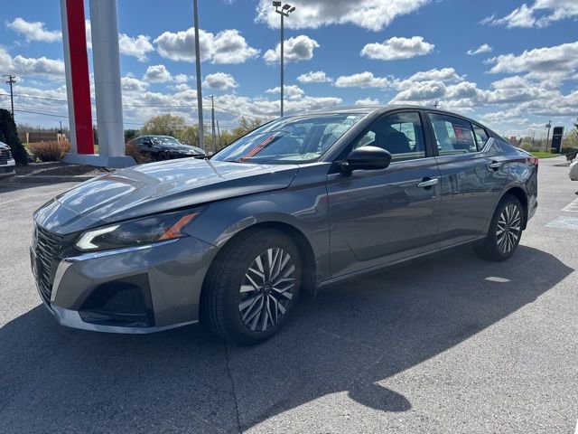 Certified 2024 Nissan Altima 2.5 SV AWD/4WD image 3