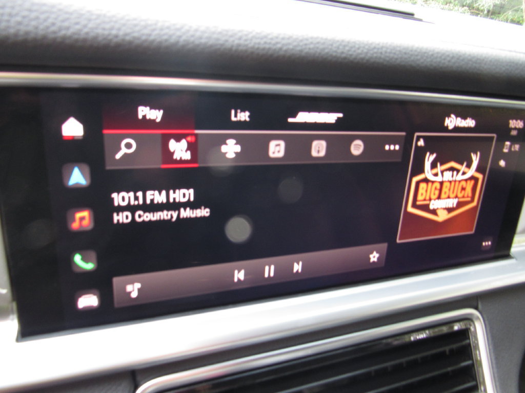 Used 2023 Porsche Panamera image 28