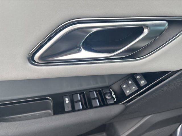 Used 2025 Land Rover Range Rover Velar S image 14