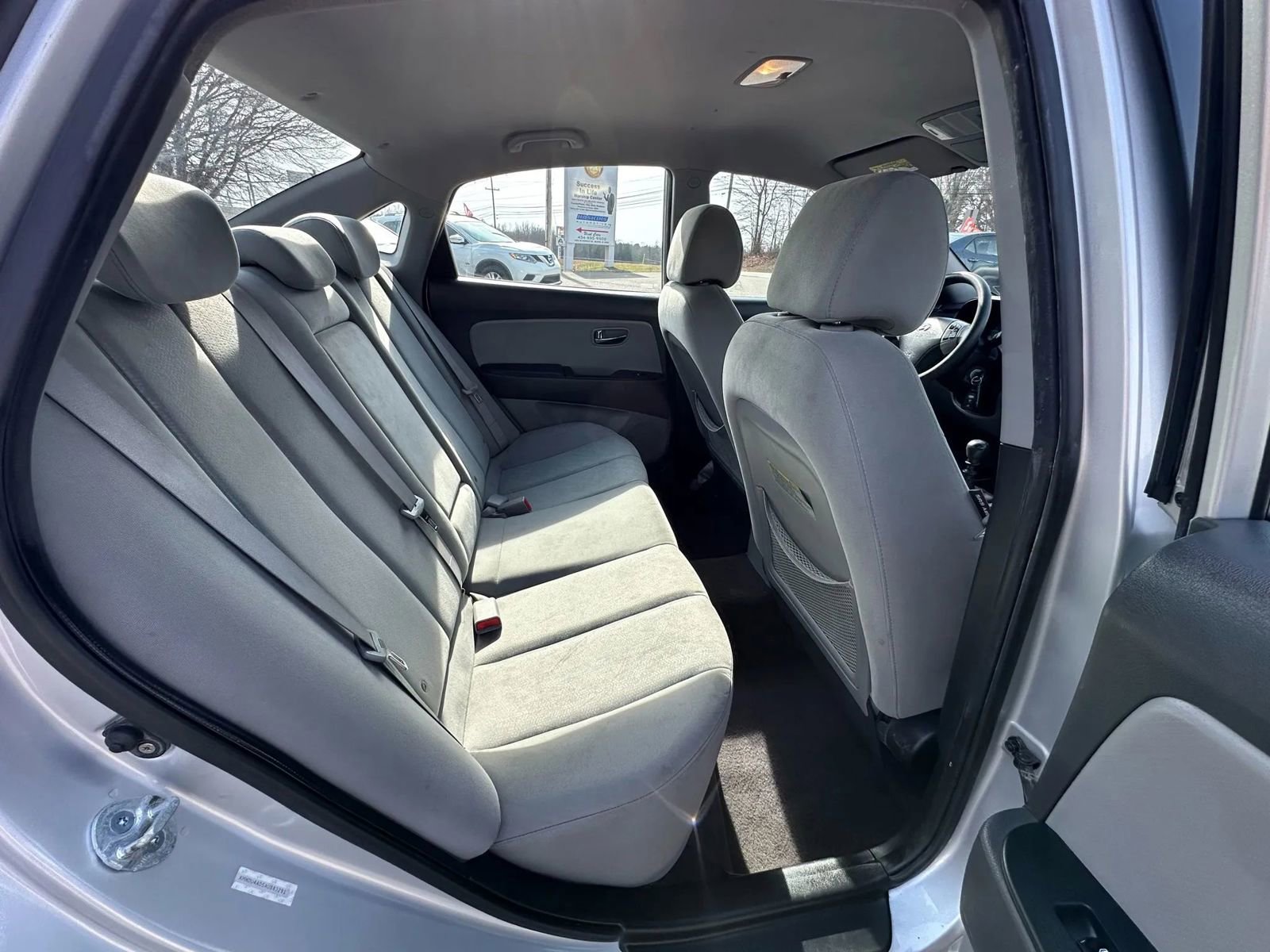 Used 2010 Hyundai Elantra Blue w/ Comfort Pkg 2 image 8