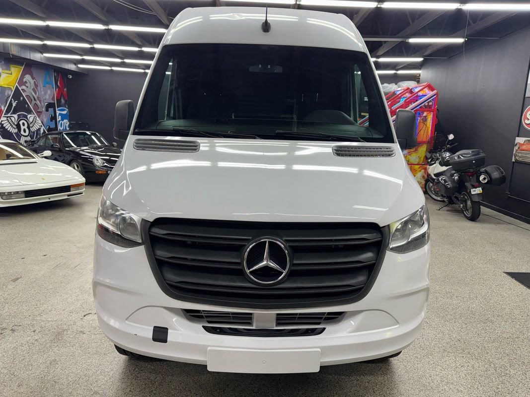 Used 2021 Mercedes-Benz Sprinter 2500 image 8