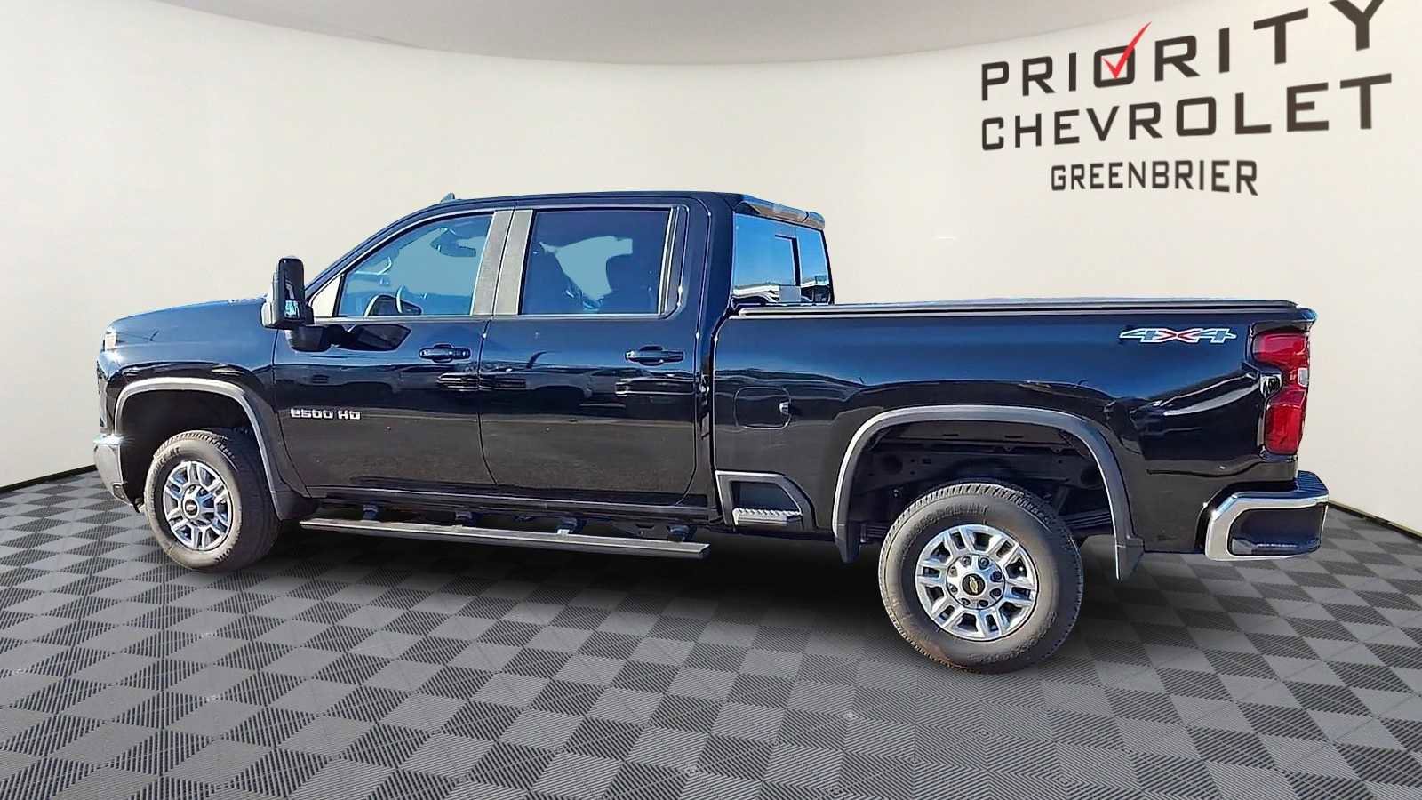Used 2025 Chevrolet Silverado 2500 LT w/ Convenience Package image 6