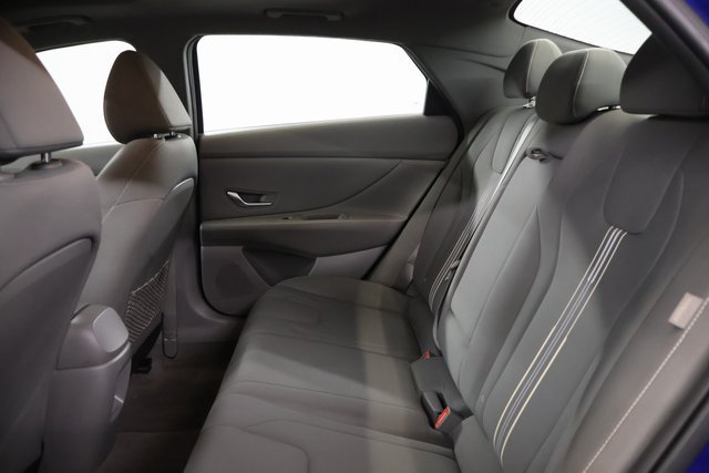 Used 2025 Hyundai Elantra SEL FWD image 30
