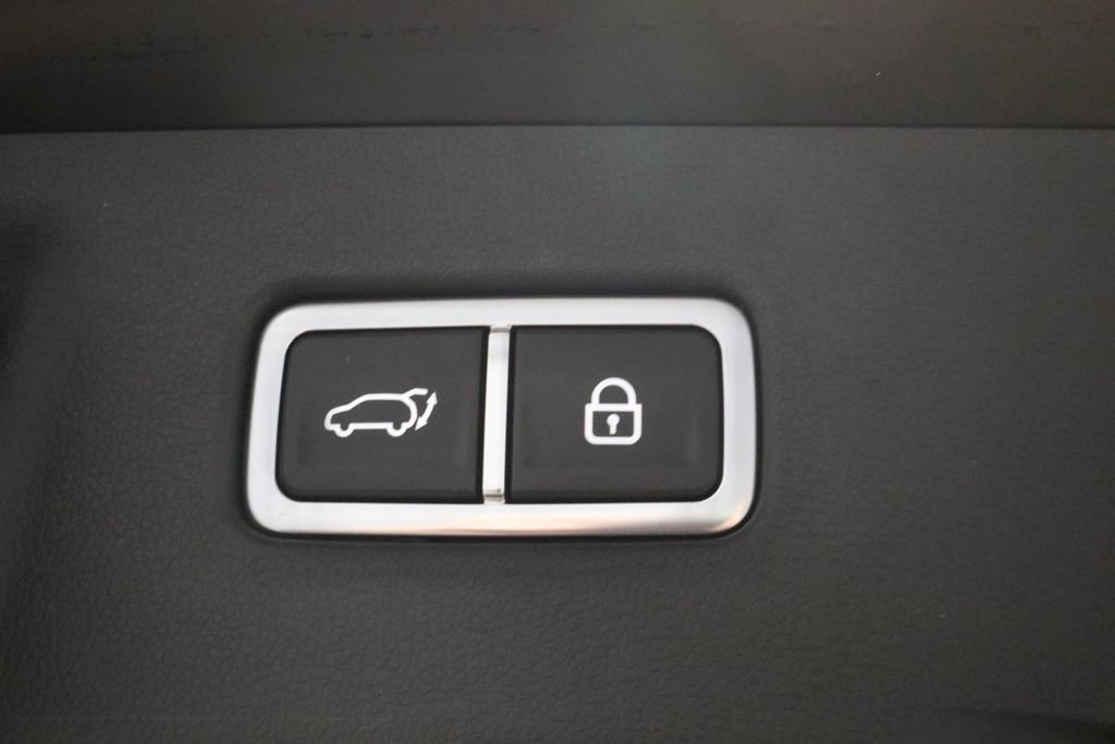 Used 2023 Kia Sorento SX Prestige image 21