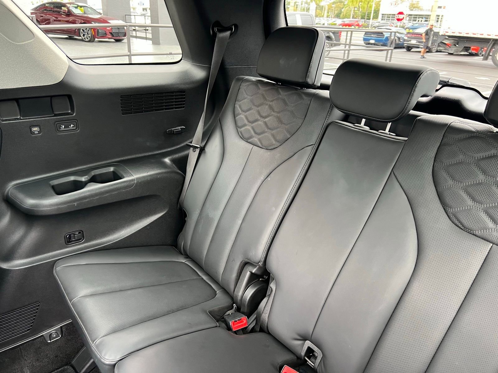 Used 2022 Hyundai Palisade Limited w/ Cargo Package image 49