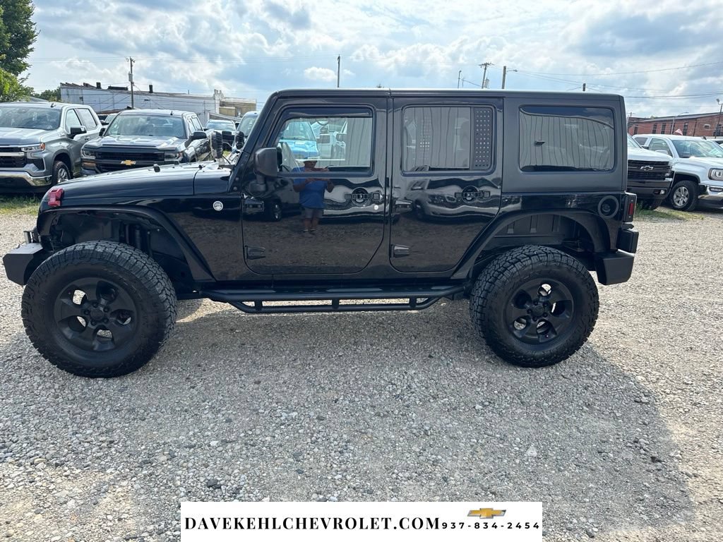 Used 2015 Jeep Wrangler Unlimited Sahara AWD/4WD image 2