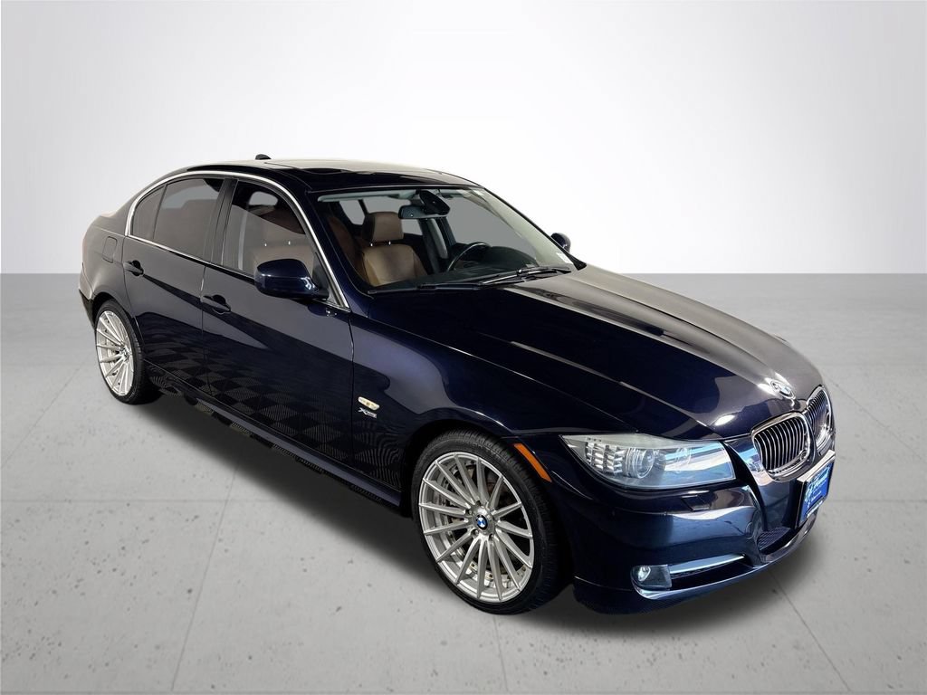 Used 2010 BMW 335i xDrive Sedan AWD/4WD image 4