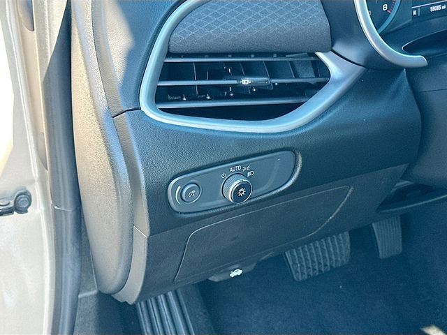 Used 2022 Chevrolet Malibu LT image 10