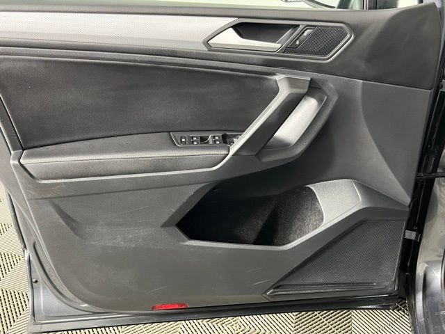 Used 2022 Volkswagen Tiguan S image 21