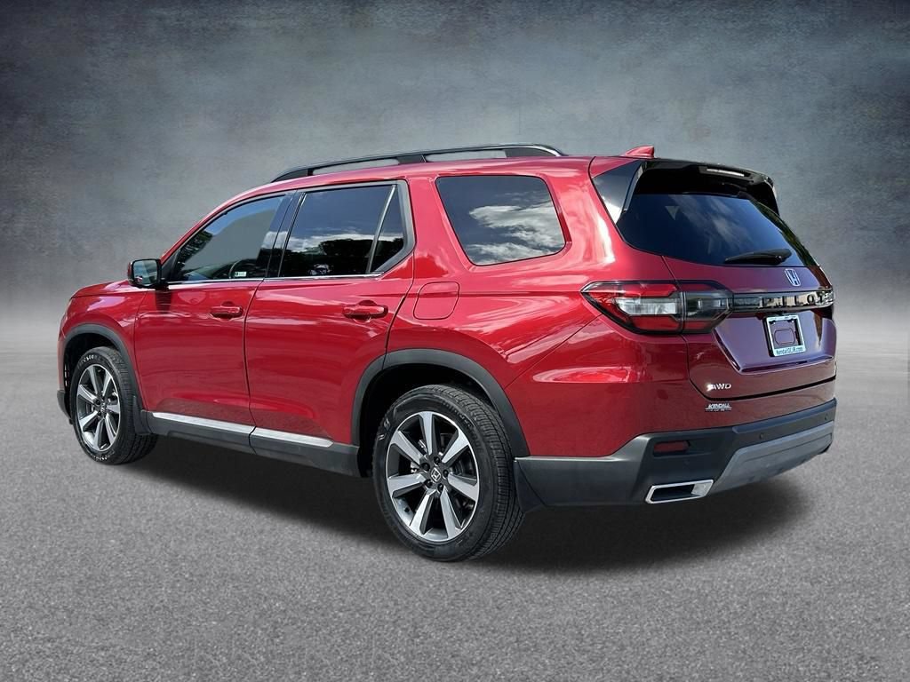 Used 2024 Honda Pilot Elite image 6