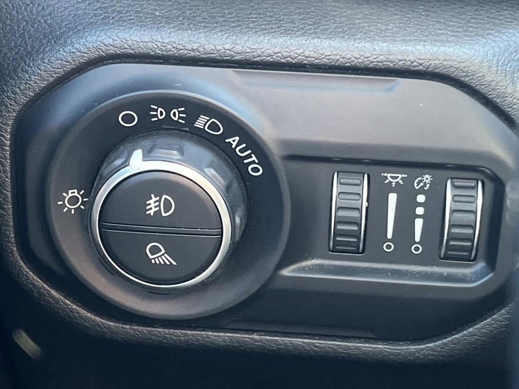 Used 2020 Jeep Gladiator Sport w/ Quick Order Package 24S image 27