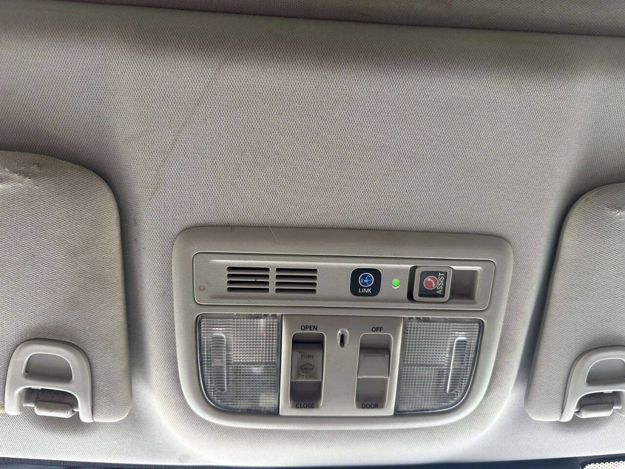 Used 2019 Honda Insight Touring image 35