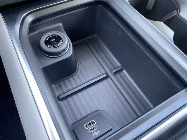 New 2026 Ford Expedition Max Active RWD image 21