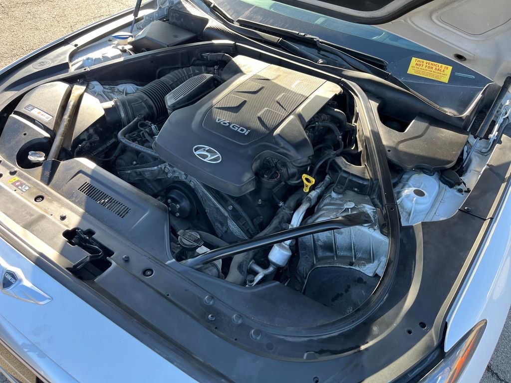 Used 2015 Hyundai Genesis 3.8 w/ Option Group 02 image 12