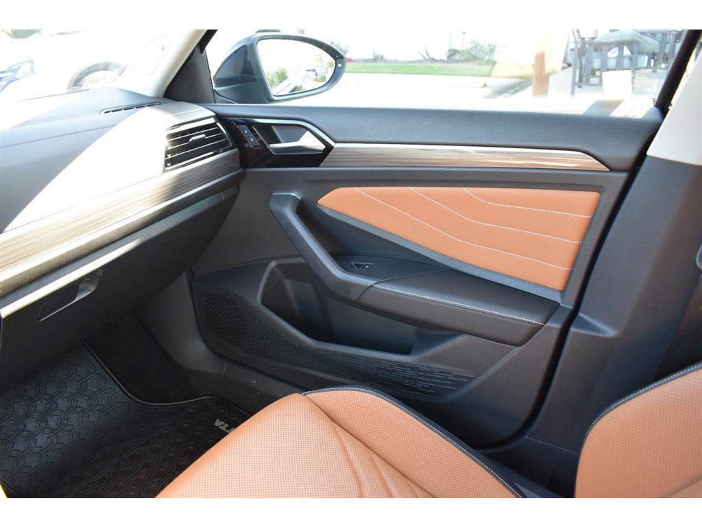 Used 2023 Volkswagen Jetta SEL image 22
