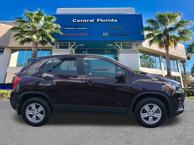 Used 2021 Chevrolet Trax LS w/ LPO, Protection Package AWD/4WD image 4