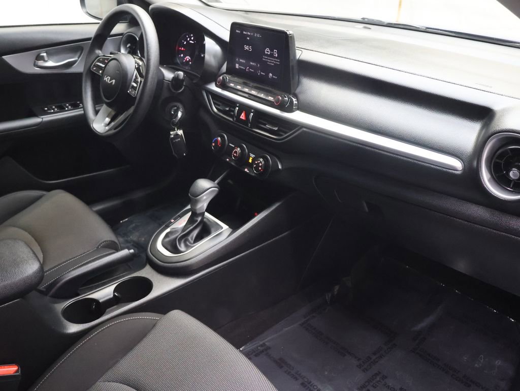 Used 2024 Kia Forte LXS w/ LXS Technology Package image 10