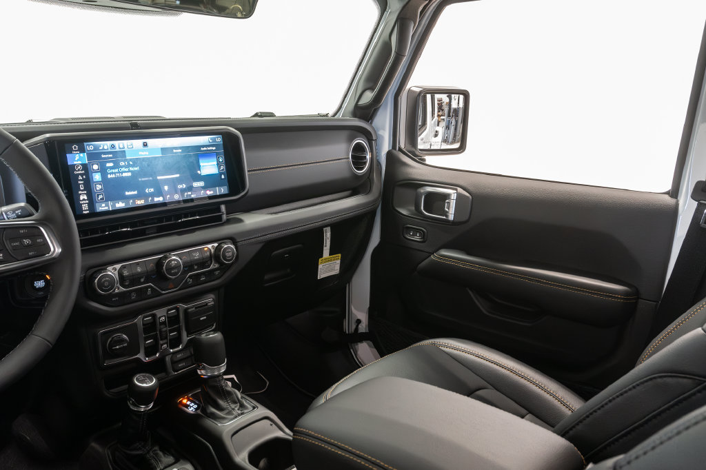 New 2027 Jeep Wrangler Unlimited Sahara AWD/4WD image 11