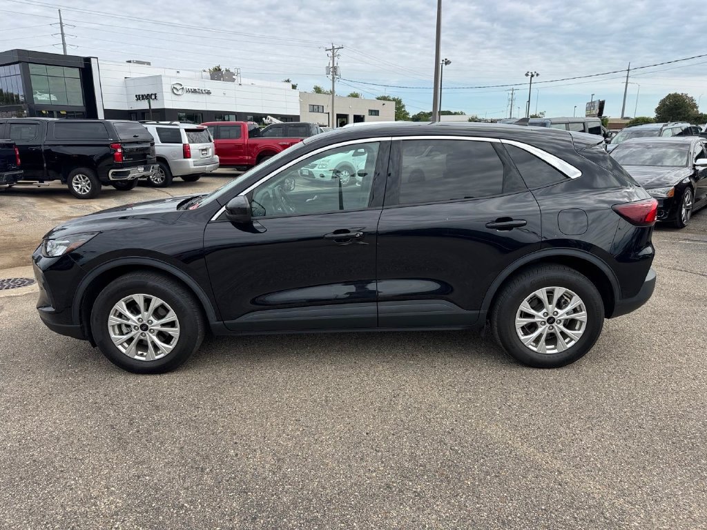 Certified 2023 Ford Escape Active w/ Tech Pack #2 AWD/4WD image 3
