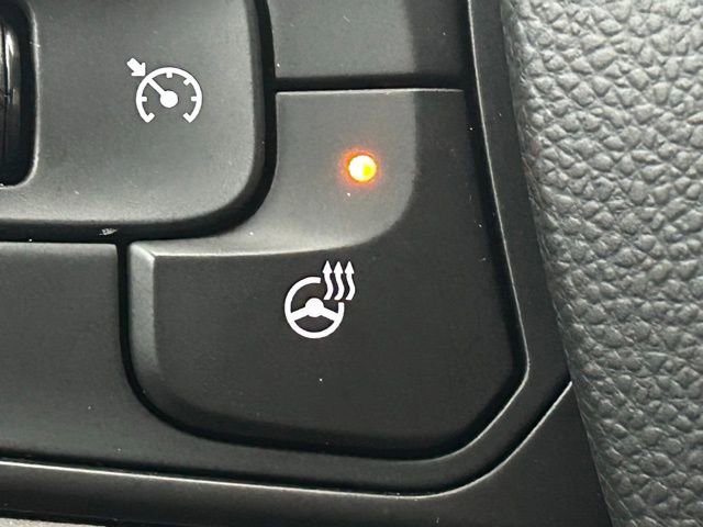 Used 2022 Buick Envision Avenir w/ Technology Package II image 9