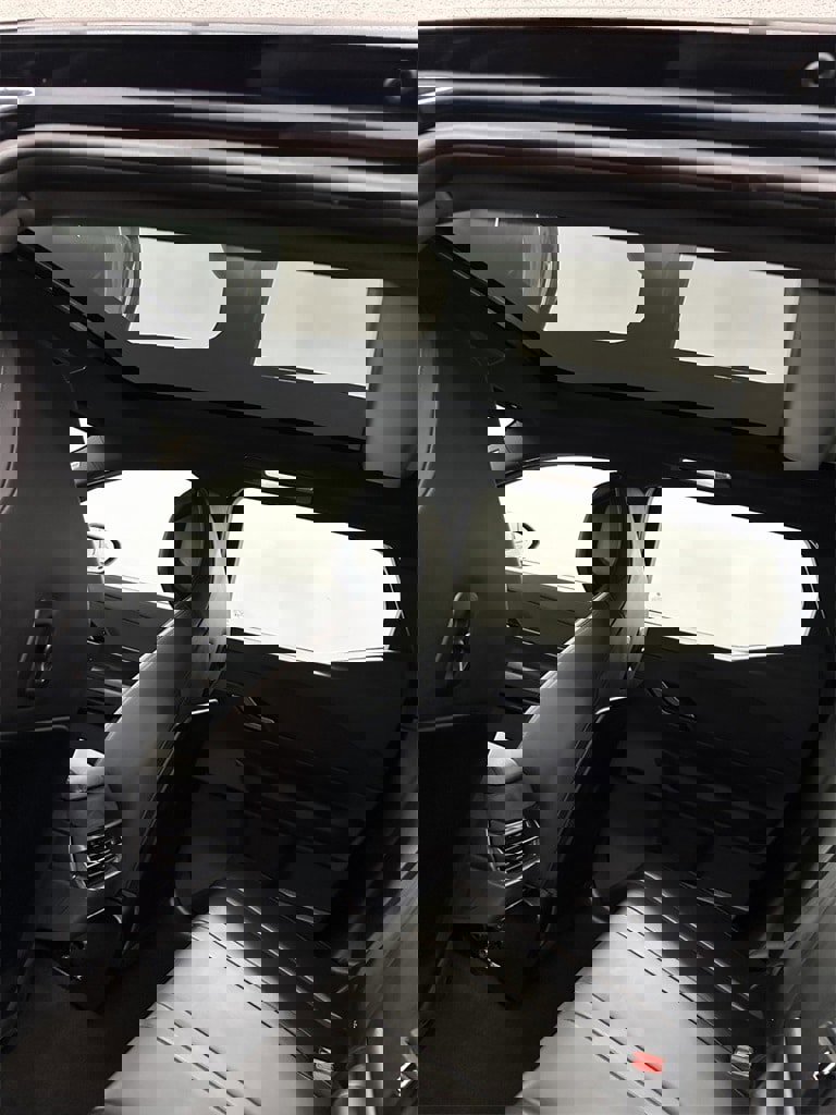 Used 2023 Fisker Ocean Ultra image 31