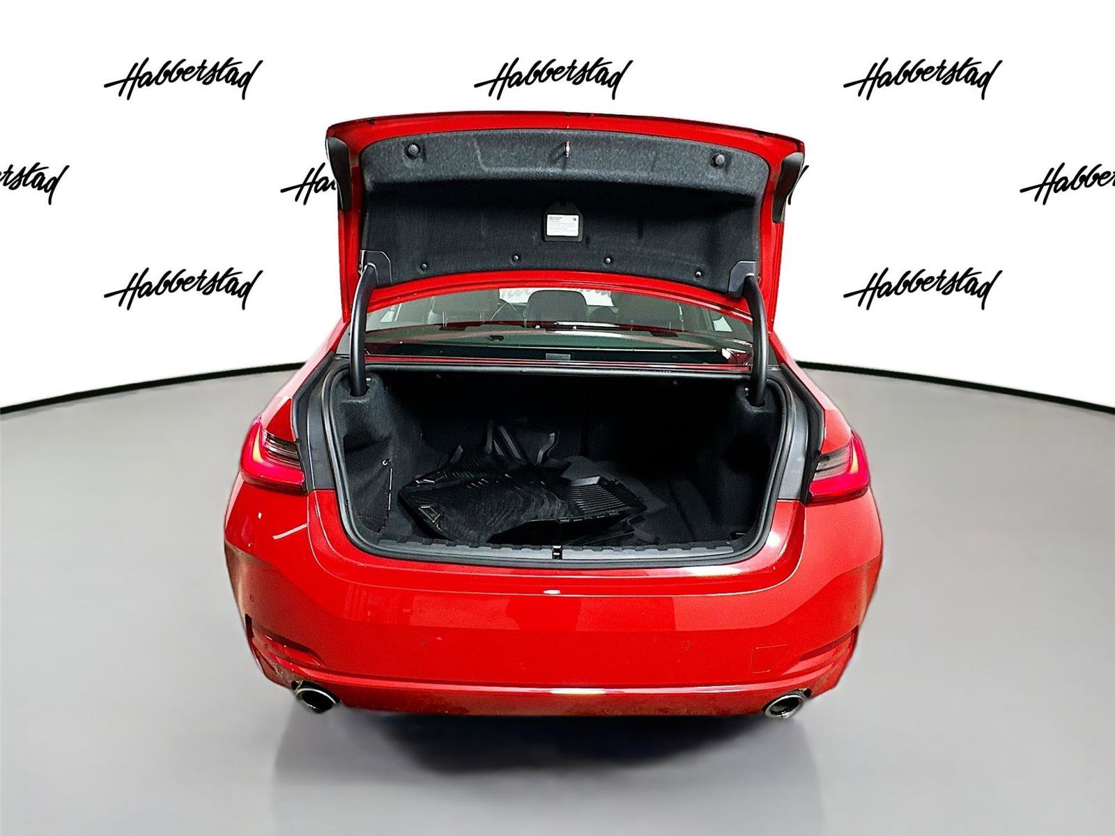 Certified 2024 BMW 330i xDrive Sedan w/ Convenience Package image 5