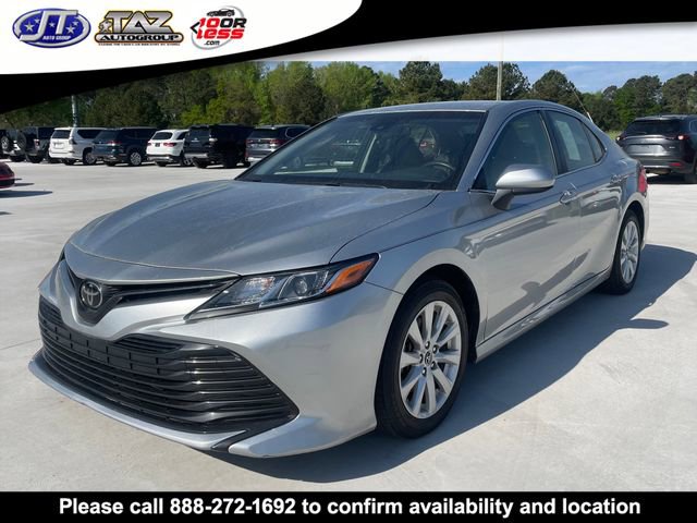 Used 2018 Toyota Camry LE FWD image 3