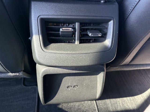 Certified 2024 Chevrolet Equinox EV LT FWD image 22