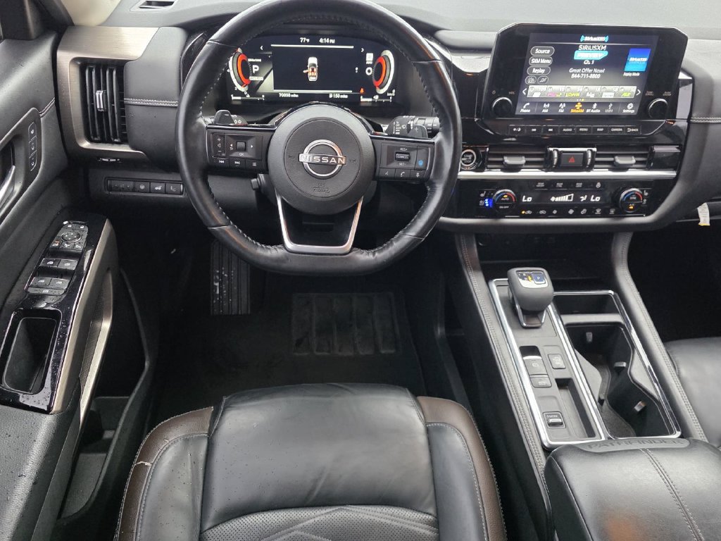 Used 2022 Nissan Pathfinder Platinum w/ Cargo Package FWD image 10