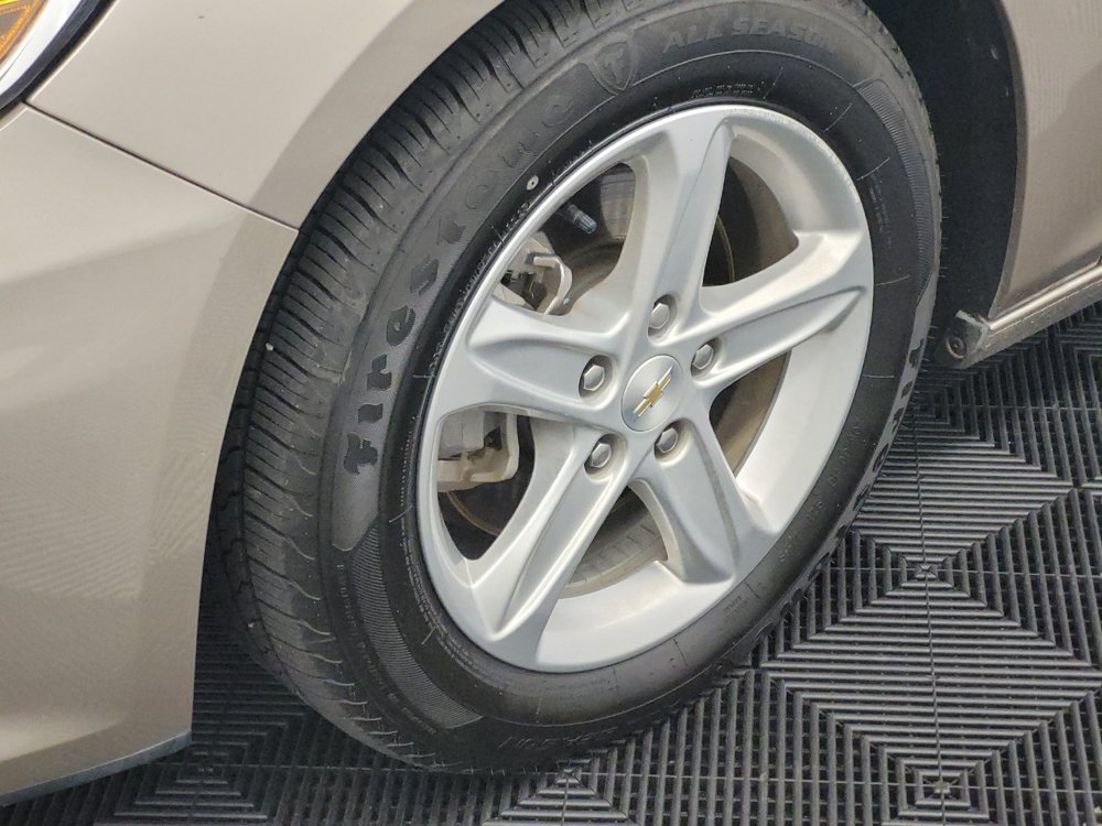 Used 2025 Chevrolet Malibu LS FWD image 31