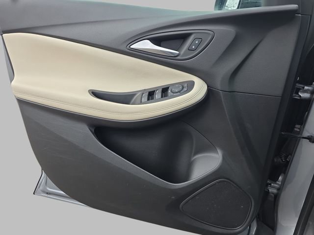 Used 2023 Buick Encore GX Preferred w/ Cold Weather Comfort Package FWD image 29