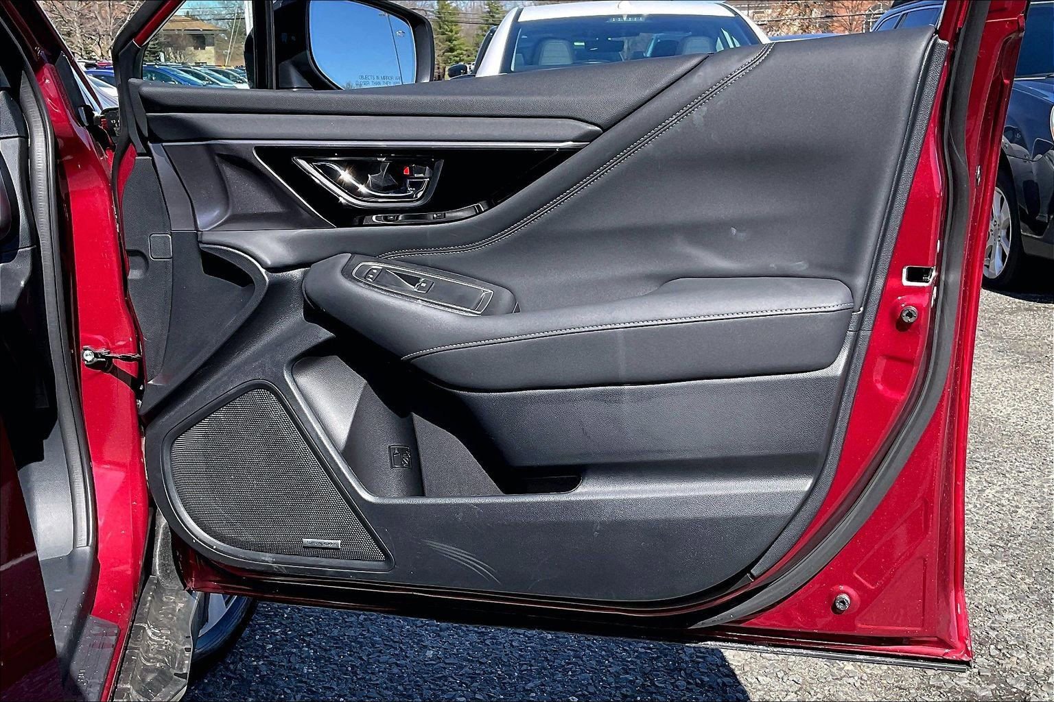 Certified 2025 Subaru Outback Limited image 23