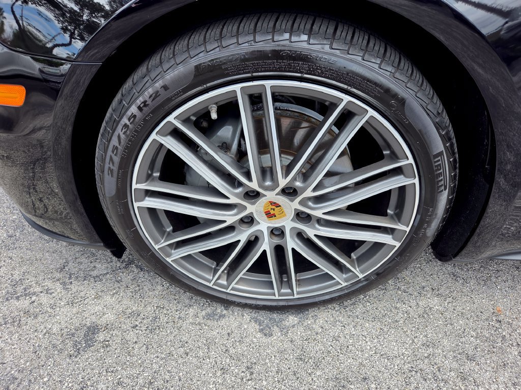 Used 2018 Porsche Panamera 4S AWD/4WD image 7