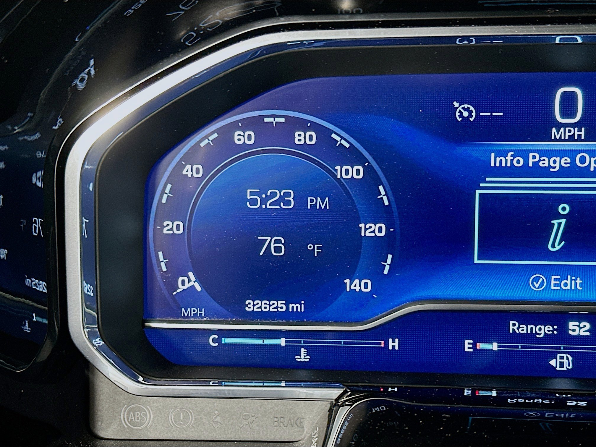 Used 2023 Chevrolet Silverado 1500 LT AWD/4WD image 19