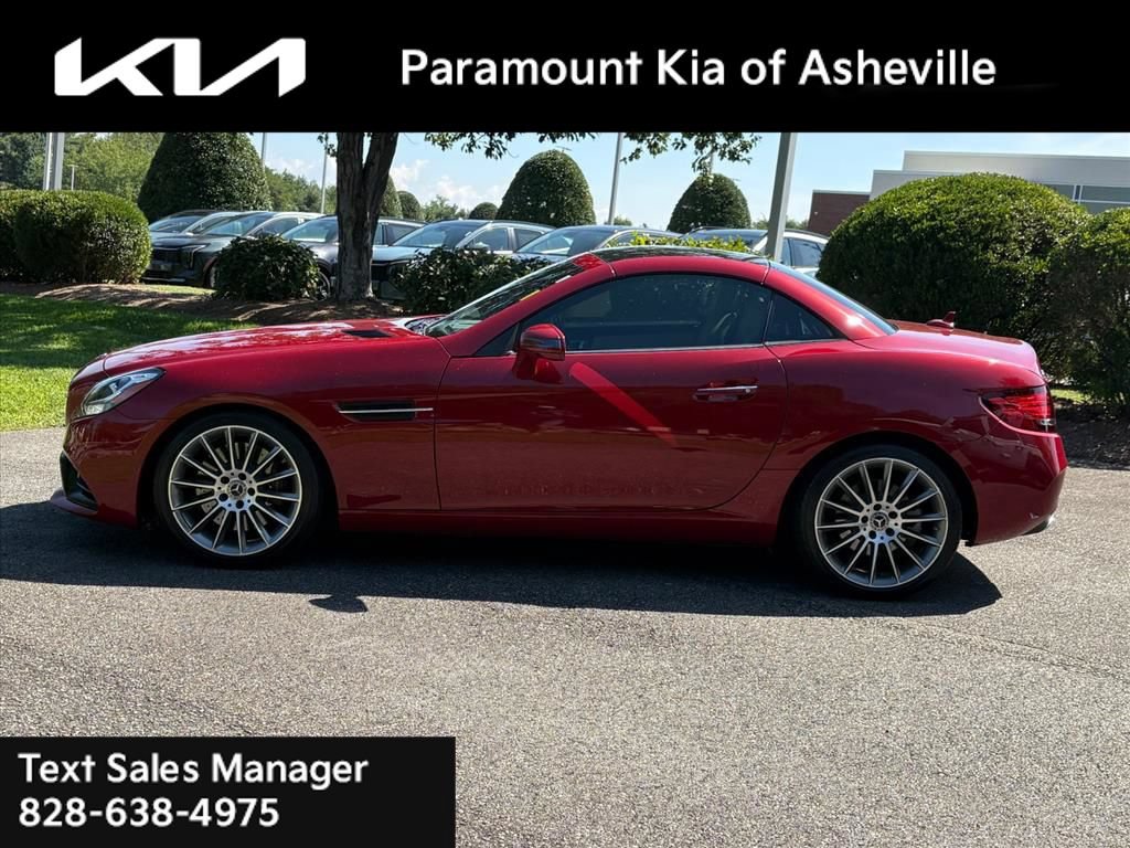 Used 2020 Mercedes-Benz SLC 300 image 3