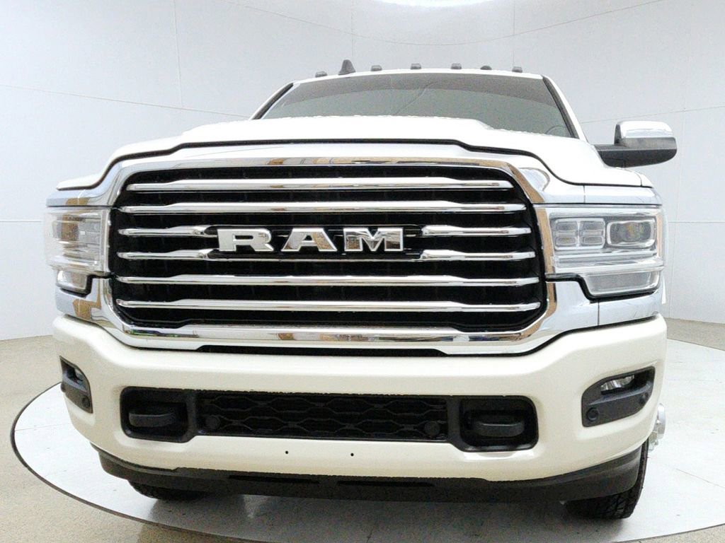 Used 2020 RAM 3500 Limited AWD/4WD image 2