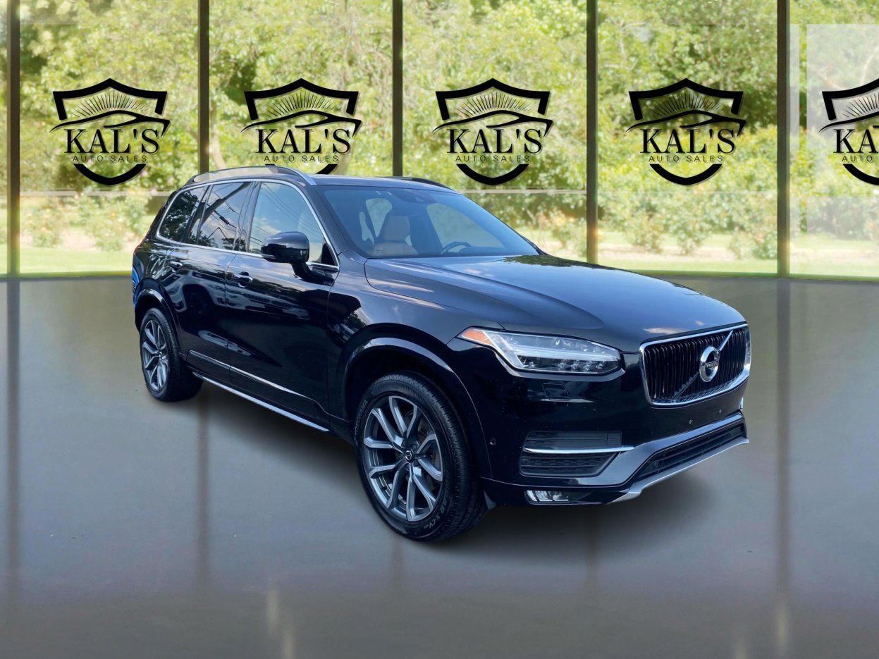 Used 2018 Volvo XC90 T6 Momentum w/ Convenience Package image 3