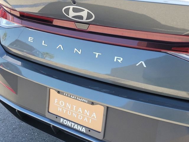 New 2026 Hyundai Elantra SE image 21