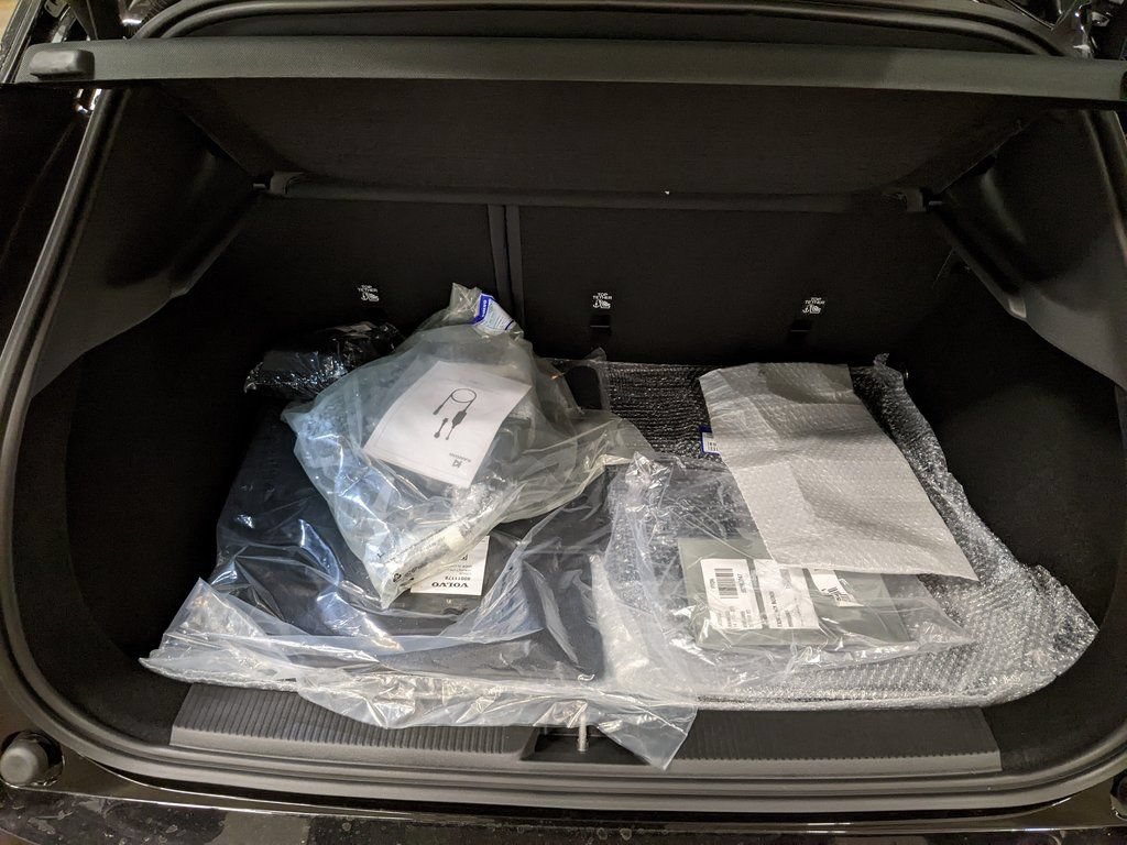 New 2026 Volvo EX30 Cross Country Ultra w/ Protection Package AWD/4WD image 26
