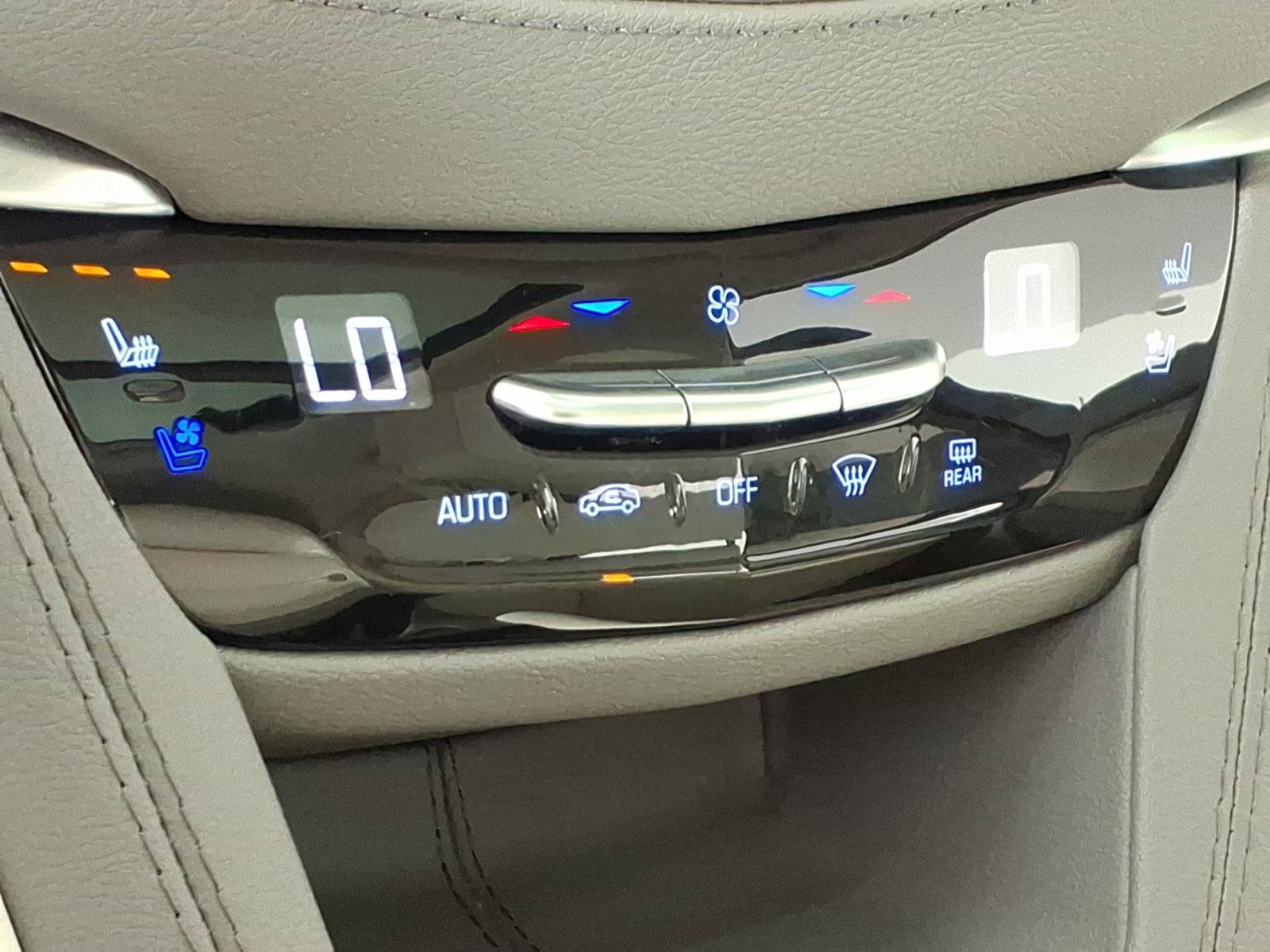 Certified 2024 Cadillac XT5 Premium Luxury w/ Technology Package FWD image 23