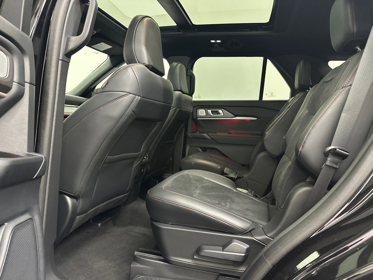 New 2025 Ford Explorer ST w/ Sun And Sound Package image 19
