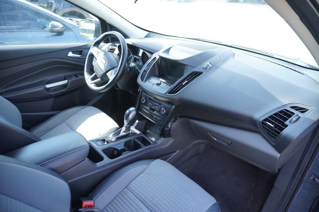 Used 2019 Ford Escape SE FWD image 8