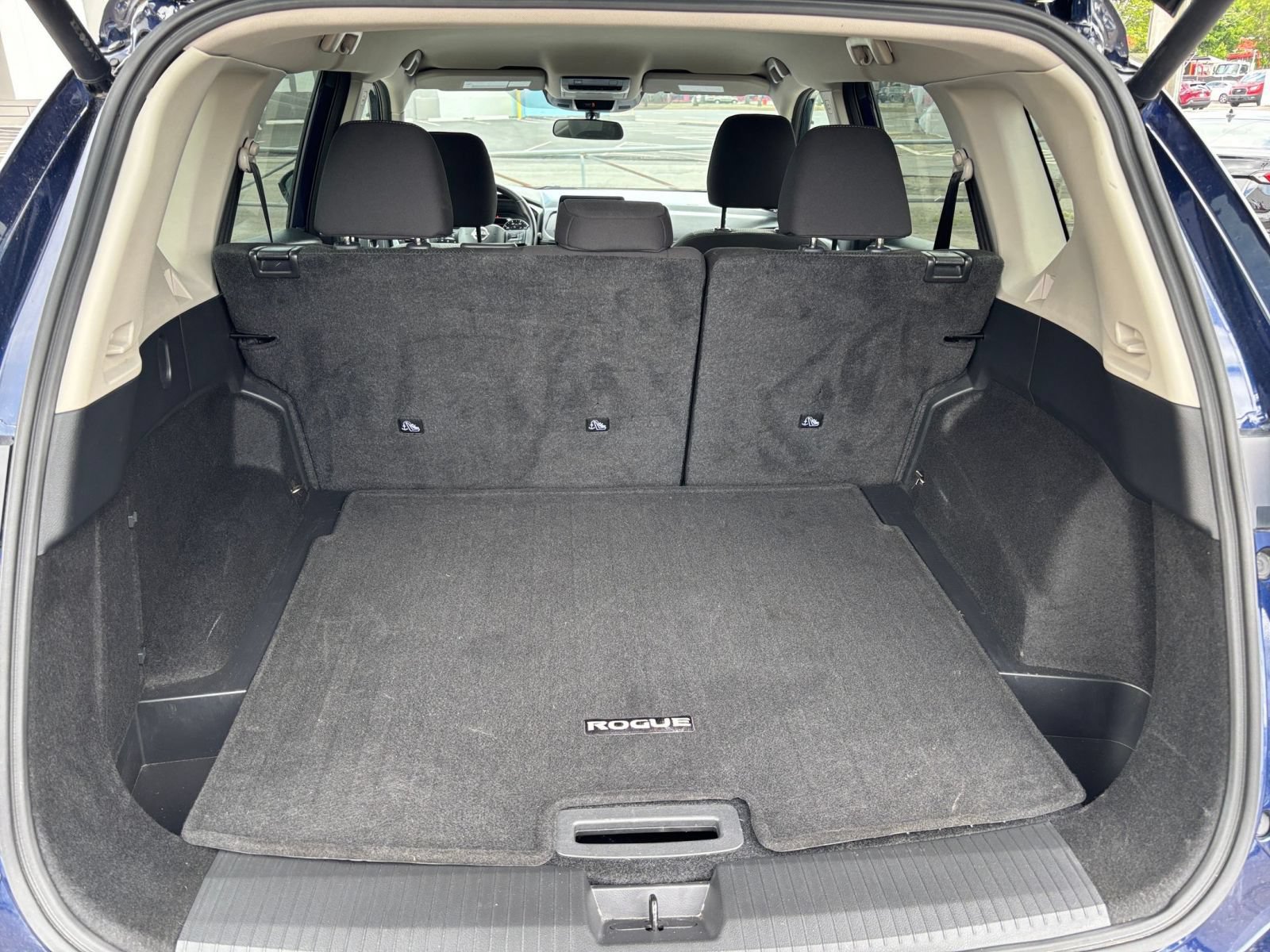 Used 2025 Nissan Rogue SV AWD/4WD image 29