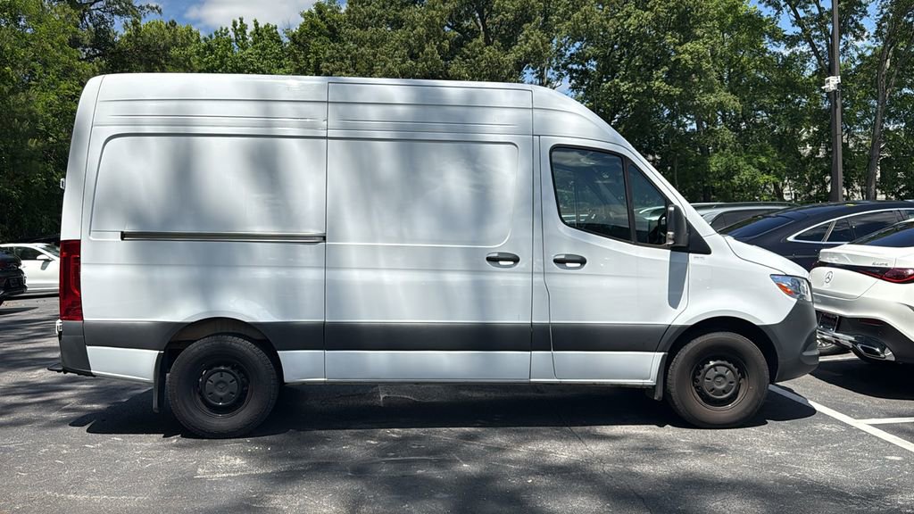 Used 2025 Mercedes-Benz Sprinter 2500 image 2