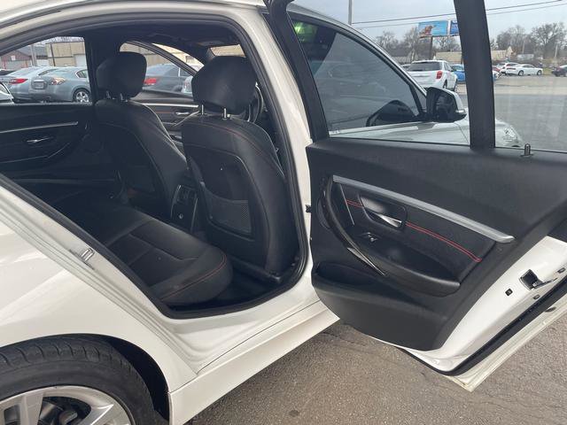 Used 2017 BMW 330i xDrive Sedan image 13
