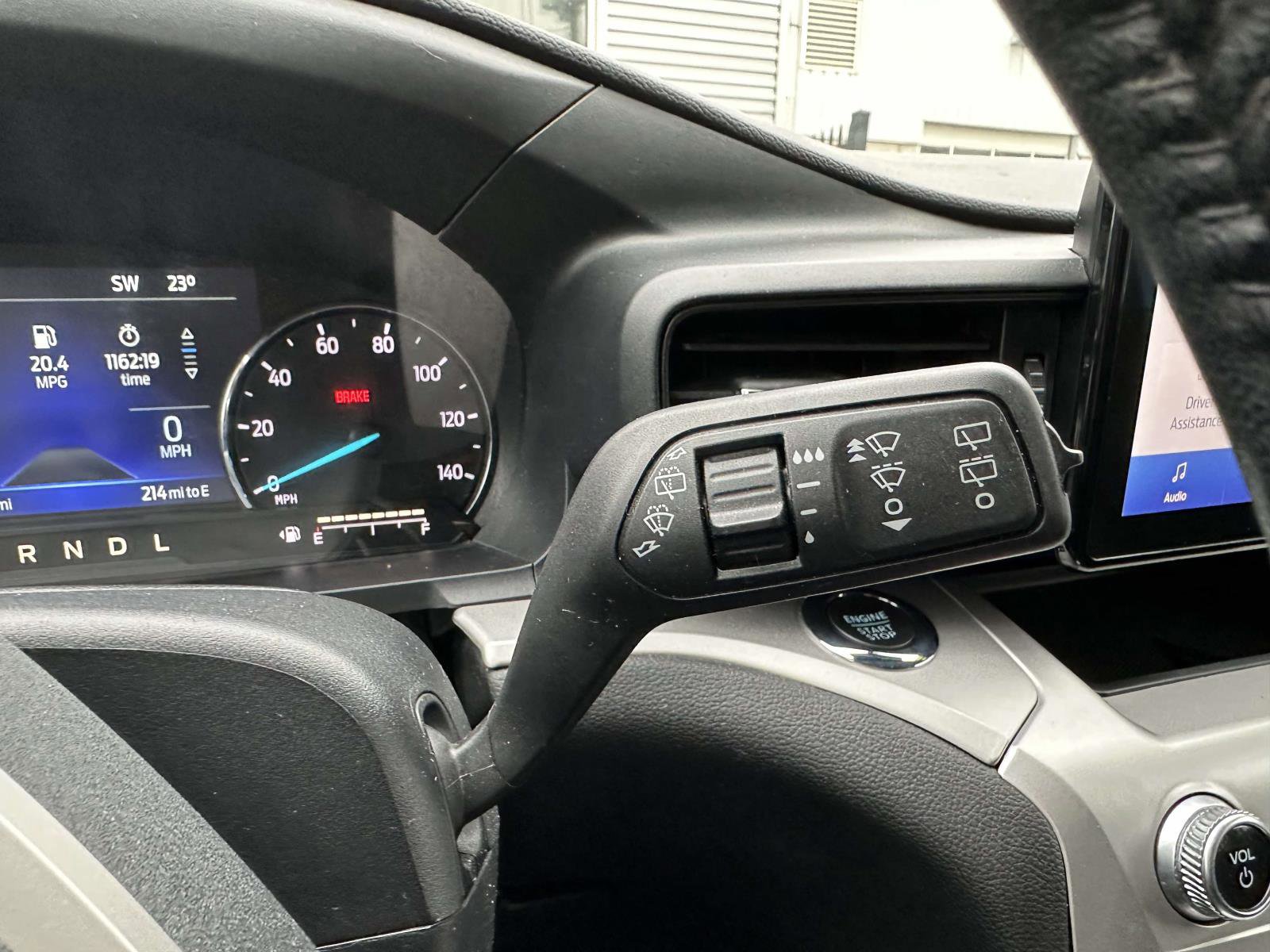 Used 2022 Ford Explorer XLT image 26