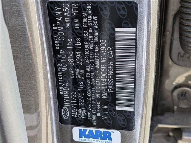 Used 2024 Hyundai Elantra SEL FWD image 25