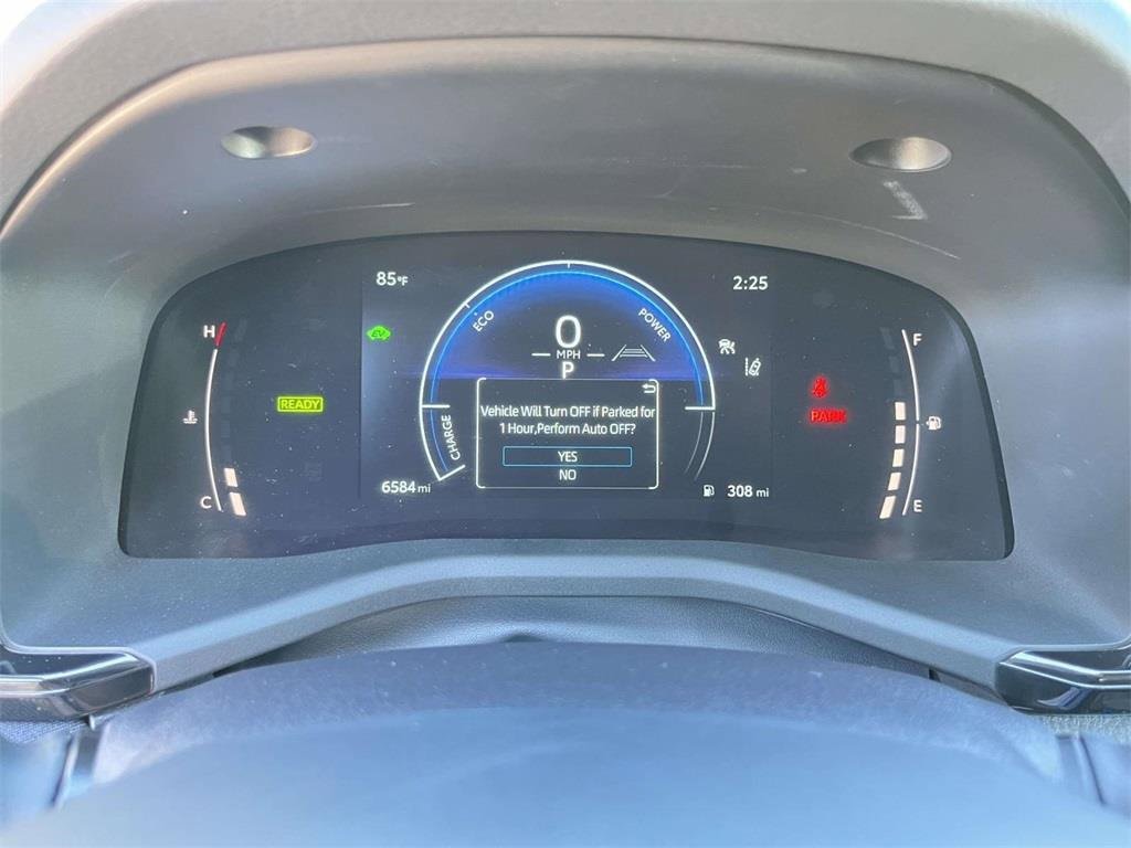 Used 2025 Toyota Camry LE image 13