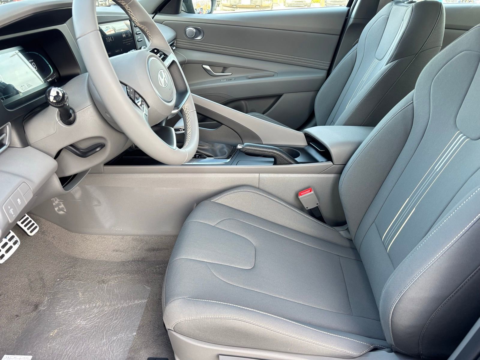 New 2026 Hyundai Elantra Sport image 12