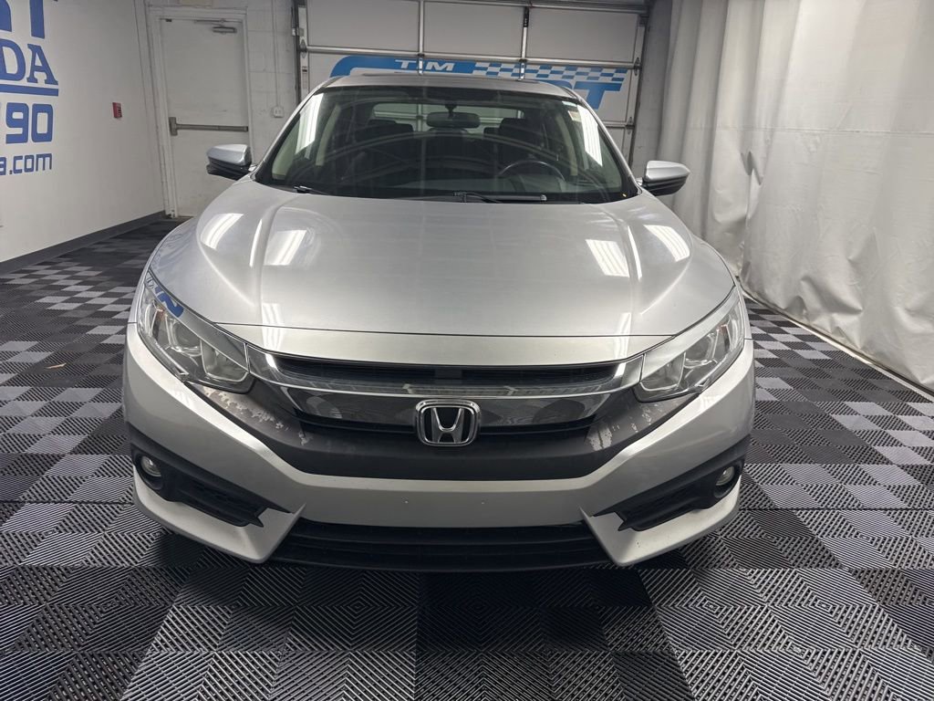 Used 2018 Honda Civic EX-T image 2
